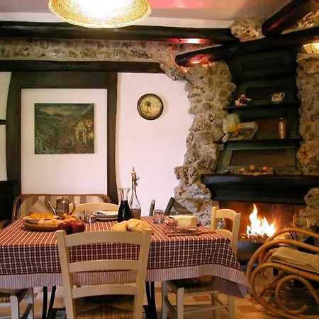 Casa Vacanze Umbria Volo Country Montecastrilli